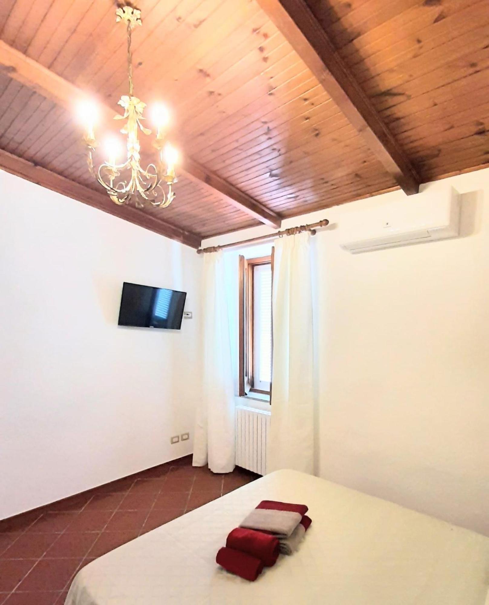 Bed and Breakfast Casale Battaglini Castelnuovo Cilento Exterior foto